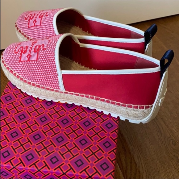 New Tory Burch Miranda Espadrilles - Picture 4 of 7